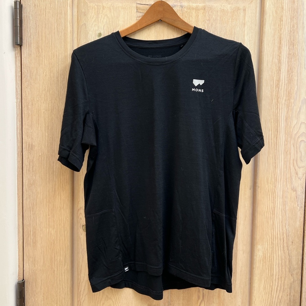 Mons Royale— Women’s Merino MTB Jersey— size Medium